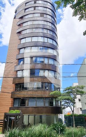 Apartamento à venda com 260m², 3 quartos e 4 vagas Apartamento à venda com 260m², 3 quartos e 4 vagasFachada do Prédio