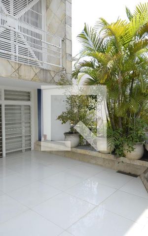 Casa à venda com 230m², 3 quartos e 3 vagasVaranda