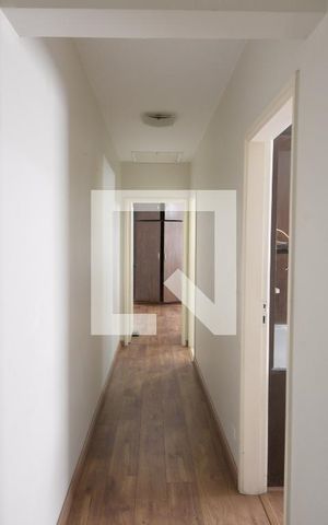 Casa à venda com 230m², 3 quartos e 3 vagasCorredor