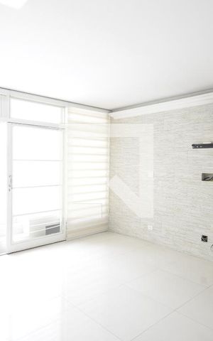 Casa à venda com 230m², 3 quartos e 3 vagasSala