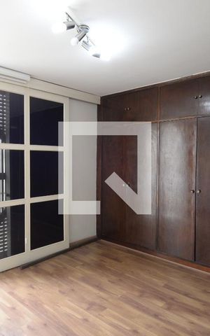 Casa à venda com 230m², 3 quartos e 3 vagasSuíte 1