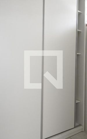Casa à venda com 230m², 3 quartos e 3 vagasQuarto de Serviço