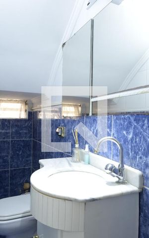Casa à venda com 230m², 3 quartos e 3 vagasLavabo