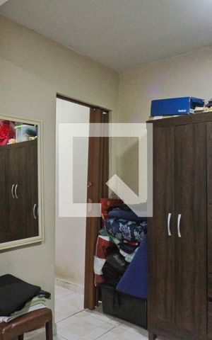 Casa à venda com 166m², 2 quartos e 2 vagas Casa à venda com 166m², 2 quartos e 2 vagasSuíte