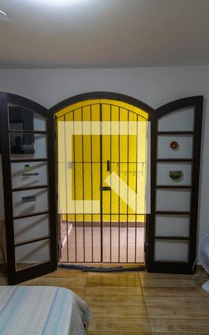 Casa à venda com 200m², 4 quartos e 2 vagasQuarto 4