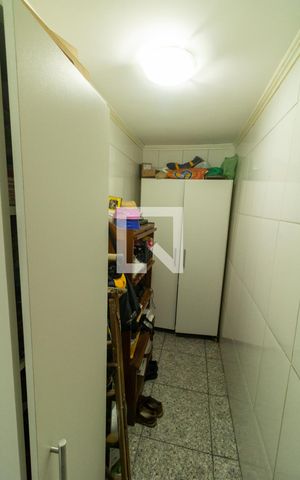 Casa à venda com 200m², 4 quartos e 2 vagasÁrea de Serviço