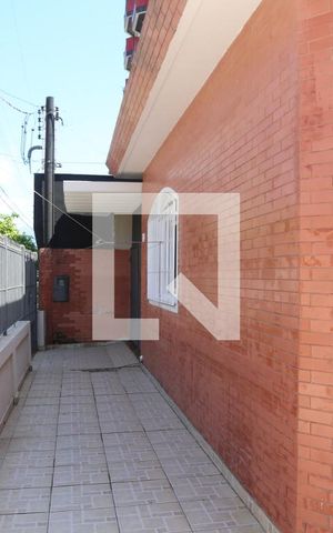 Casa para alugar com 90m², 3 quartos e 5 vagasQuintal