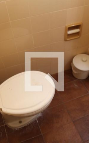 Casa para alugar com 90m², 3 quartos e 5 vagasBanheiro 2