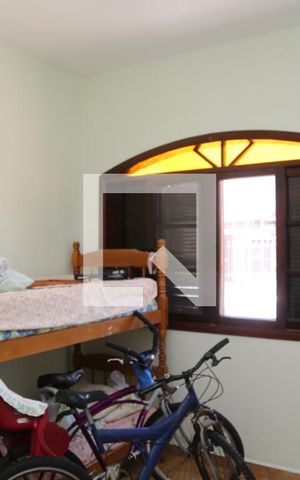 Casa para alugar com 90m², 3 quartos e 5 vagasQuarto 1