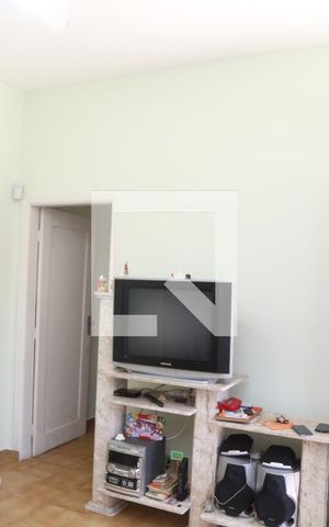 Casa para alugar com 90m², 3 quartos e 5 vagasSala