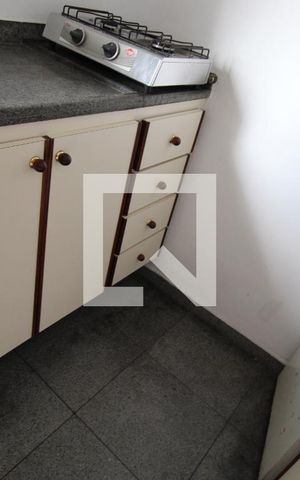 Apartamento para alugar com 30m², 1 quarto e 1 vagaCozinha - Armários