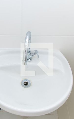 Apartamento para alugar com 32m², 2 quartos e sem vaga Apartamento para alugar com 32m², 2 quartos e sem vagaBanheiro