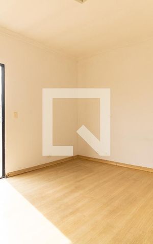 Casa à venda com 218m², 4 quartos e 4 vagas Casa à venda com 218m², 4 quartos e 4 vagasSuíte 1