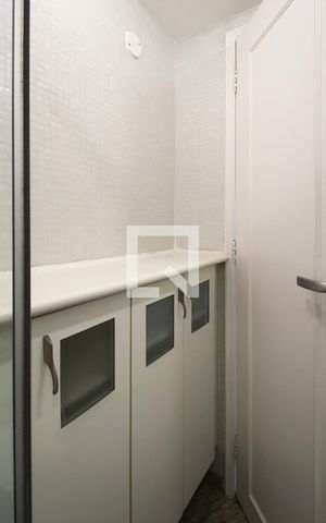 Apartamento para alugar com 60m², 1 quarto e 1 vaga Apartamento para alugar com 60m², 1 quarto e 1 vagaBanheiro