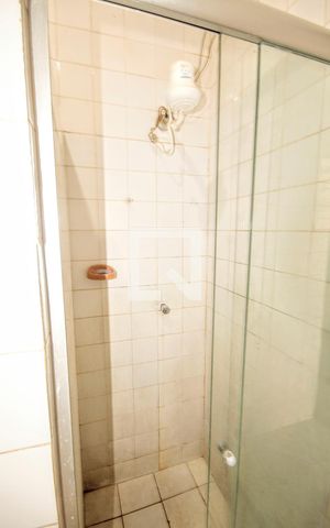 Casa à venda com 420m², 5 quartos e 3 vagasBanheiro 1