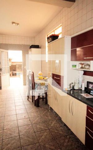 Casa à venda com 420m², 5 quartos e 3 vagasCozinha