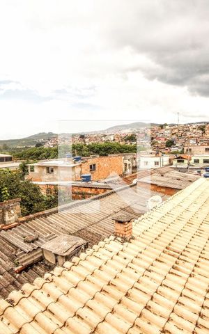 Casa à venda com 420m², 5 quartos e 3 vagasVista