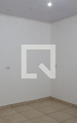 Casa para alugar com 25m², 1 quarto e sem vaga Casa para alugar com 25m², 1 quarto e sem vagaCozinha e Área de Serviço