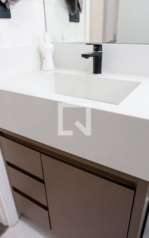 Apartamento à venda com 52m², 2 quartos e 1 vaga Apartamento à venda com 52m², 2 quartos e 1 vagaBanheiro