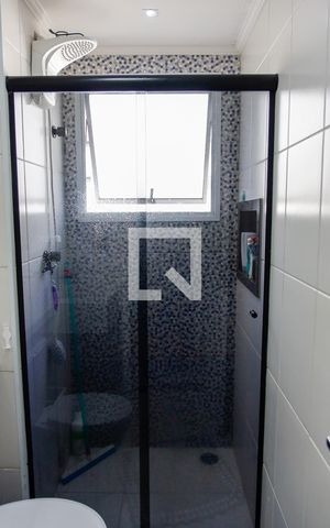 Apartamento à venda com 52m², 2 quartos e 1 vaga Apartamento à venda com 52m², 2 quartos e 1 vagaBanheiro