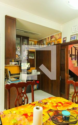Casa para alugar com 210m², 4 quartos e 4 vagas Casa para alugar com 210m², 4 quartos e 4 vagasSala de Jantar