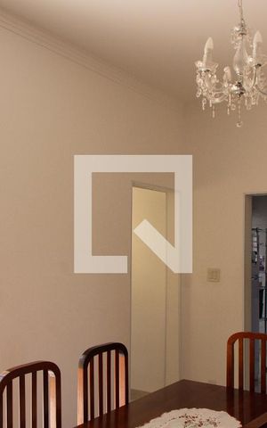 Casa à venda com 360m², 5 quartos e 4 vagas Casa à venda com 360m², 5 quartos e 4 vagasSALA DE JANTAR
