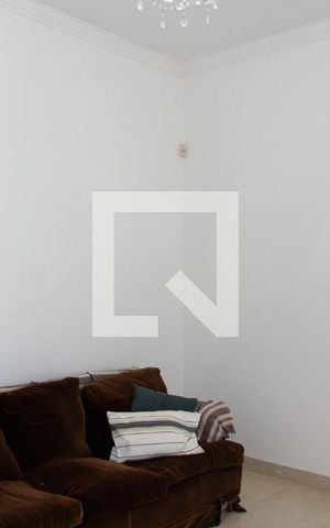 Casa à venda com 360m², 5 quartos e 4 vagas Casa à venda com 360m², 5 quartos e 4 vagasSALA DE ESTAR