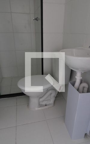 Apartamento para alugar com 42m², 2 quartos e sem vagaBanheiro