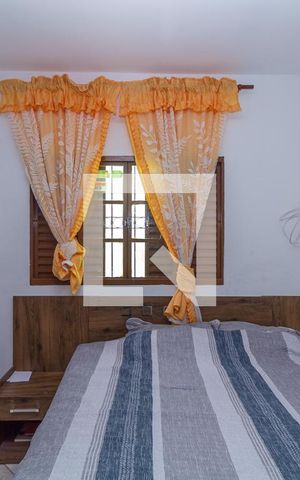 Casa à venda com 138m², 2 quartos e 2 vagas Casa à venda com 138m², 2 quartos e 2 vagasQuarto 2 - Suíte