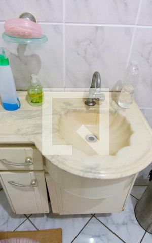 Casa à venda com 300m², 4 quartos e 12 vagas Casa à venda com 300m², 4 quartos e 12 vagasBanheiro do quarto 3
