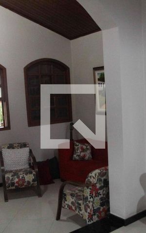 Casa à venda com 157m², 3 quartos e 2 vagassala