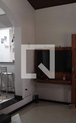 Casa à venda com 157m², 3 quartos e 2 vagassala