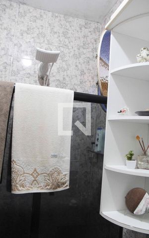 Casa à venda com 157m², 3 quartos e 2 vagasbanheiro da suite