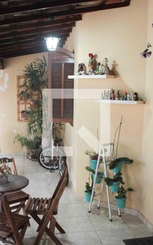 Casa à venda com 157m², 3 quartos e 2 vagasvaranda