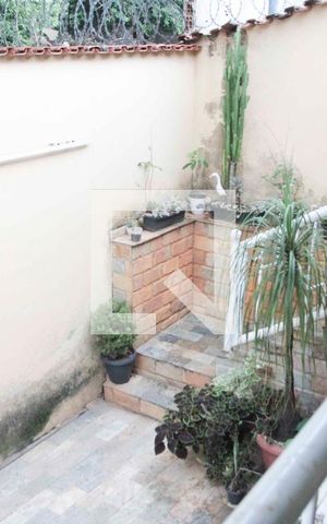 Casa à venda com 157m², 3 quartos e 2 vagasvaranda