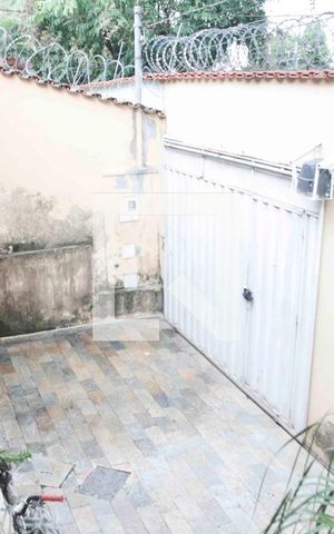 Casa à venda com 157m², 3 quartos e 2 vagasvaranda