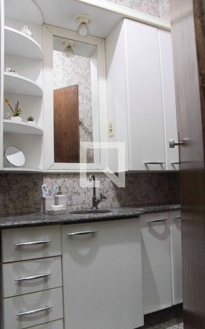 Casa à venda com 157m², 3 quartos e 2 vagasbanheiro da suite