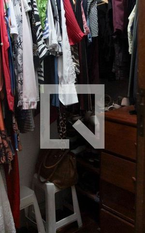 Casa à venda com 157m², 3 quartos e 2 vagascloset