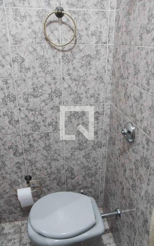 Casa à venda com 157m², 3 quartos e 2 vagasbanheiro da suite