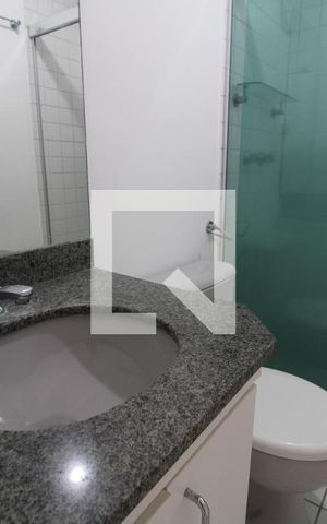 Apartamento para alugar com 75m², 3 quartos e 1 vagaPia banheiro da suíte