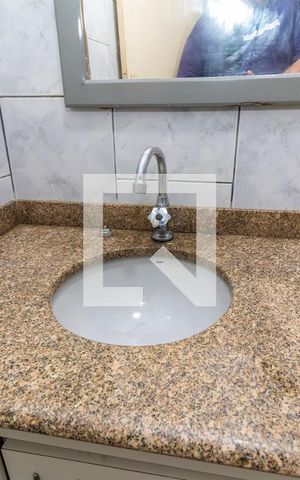 Casa à venda com 200m², 3 quartos e 7 vagas Casa à venda com 200m², 3 quartos e 7 vagasBanheiro 3