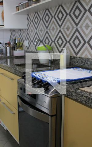 Apartamento à venda com 130m², 2 quartos e 2 vagasCozinha