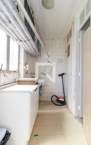 Apartamento à venda com 93m², 3 quartos e 1 vaga Apartamento à venda com 93m², 3 quartos e 1 vagaÁrea de Serviço