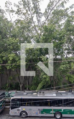 Casa à venda com 167m², 4 quartos e 4 vagas Casa à venda com 167m², 4 quartos e 4 vagasVista da Suíte