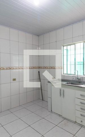 Casa para alugar com 60m², 2 quartos e 1 vaga Casa para alugar com 60m², 2 quartos e 1 vagaCozinha