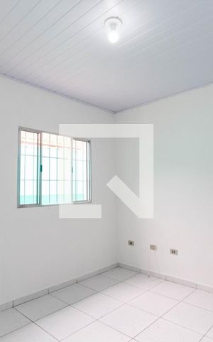 Casa para alugar com 60m², 2 quartos e 1 vaga Casa para alugar com 60m², 2 quartos e 1 vagaSala