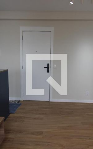 Apartamento à venda com 42m², 2 quartos e sem vagaSala / Cozinha