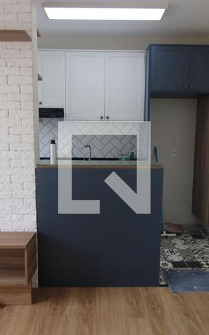 Apartamento à venda com 42m², 2 quartos e sem vagaSala / Cozinha