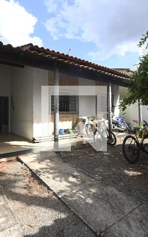 Casa à venda com 70m², 3 quartos e 3 vagas Casa à venda com 70m², 3 quartos e 3 vagasÁrea comum