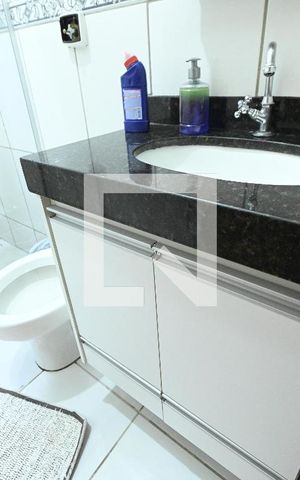 Casa à venda com 70m², 3 quartos e 3 vagas Casa à venda com 70m², 3 quartos e 3 vagasBanheiro 2